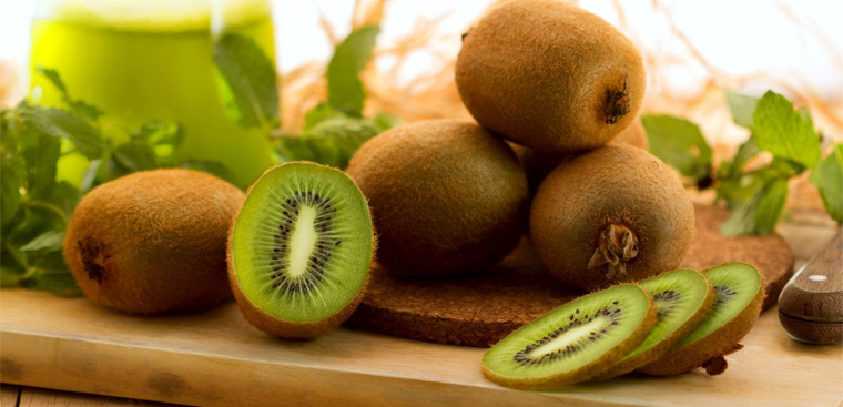So với ăn táo thì sử dụng kiwi hằng ngày có hiệu quả tốt hơn